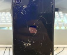 Apple iPhone 11 Phone - For Parts or Repair