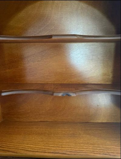 Traditional Oak Dresser Display Cabinet/ Dresser with hutch