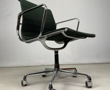Vintage Eames EA117 Swivel Desk Chair