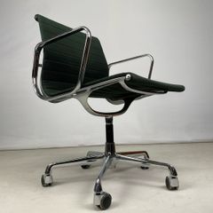 Vintage Eames EA117 Swivel Desk Chair