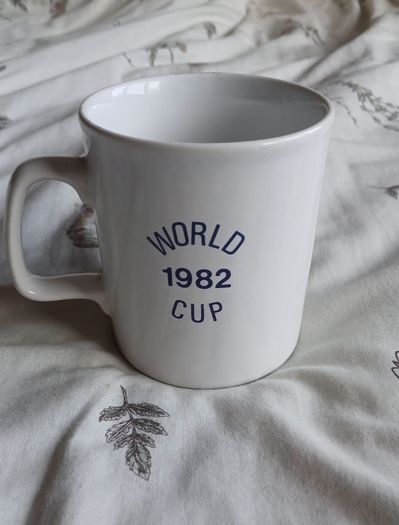 Rare Vintage World Cup Mug Duo: Ireland USA 1994 & Spain 1982 Official Souvenirs