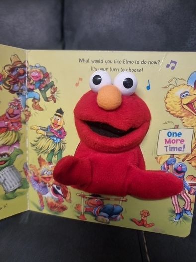 Clap Your Hands! (Sesame Street) (Puppet Books) (Paperback)