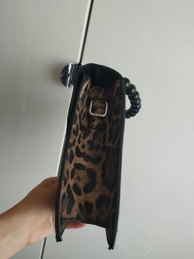 Hand bag