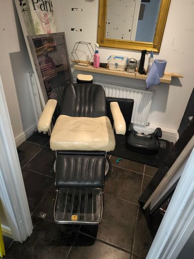 barber chair