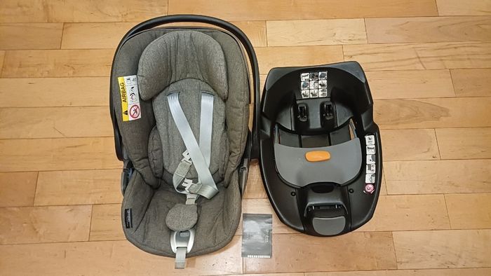 Baby car seat Cybex + Isofit