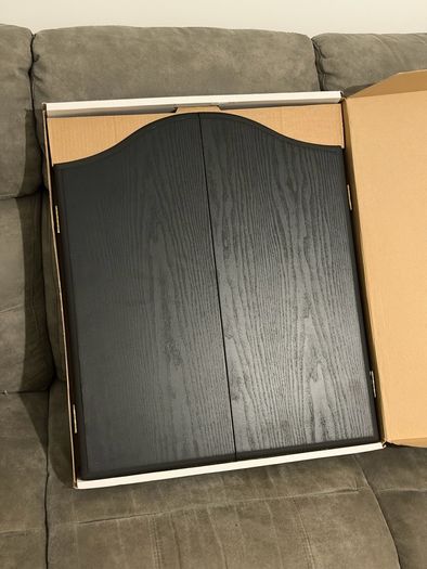 Winmau Dartboard and Cabinet
