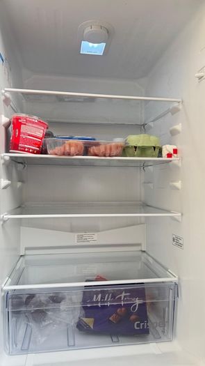 Beko 50/50 Freestanding Fridge Freezer (CSG3582B)