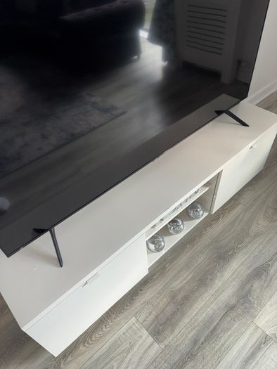 Gloss Tv Stand