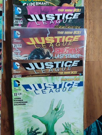 Massive DC & Marvel Comic Collection Batman, Justice League, Spiderman