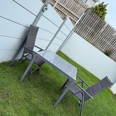For free garden table and two chairs.