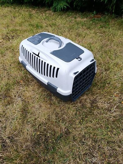 Small pet carrier