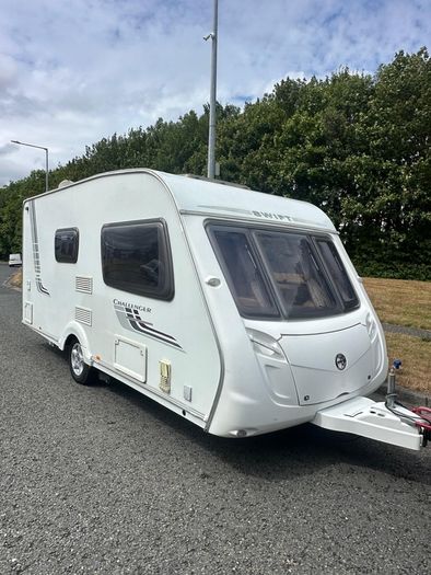 2012 swift challenger 480 2 berth