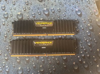 Corsair Vengeance 16GB(2x8GB) DDR4 RAM 3200MHz