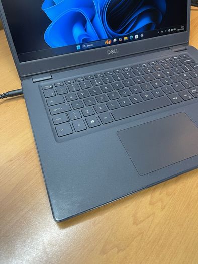 Dell Laptop i5 pro 10gen 16/512 Windows 11