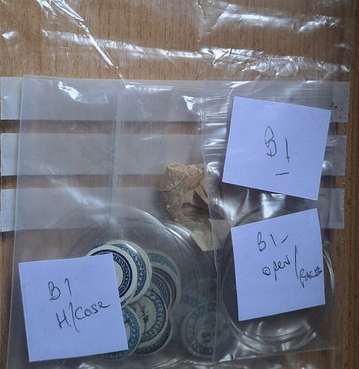 Lot of 19x Glass Crystals for Hunter and Open Face Cases