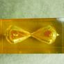 Vintage 1970s small hourglass sand timer, amber-colour Image 7