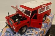 Bburago Landrover series II lwb model