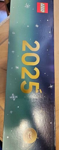 LEGO Set 4002025: Employee Gift - Toy Store Sealed