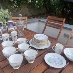 Vintage Royal Tara Fine Bone China Tea Set Floral Pattern & Gold Rim (Made in Ireland)