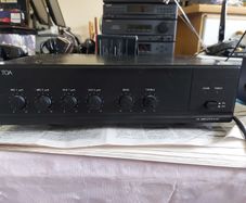 TOA PA AMPLIFIER A-230, as new, in excellent condition