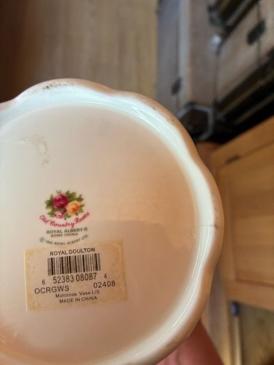 OLD Country Rose - Royal Albert - various