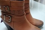 Ladies Tan Boots Reduced