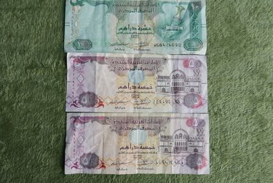 United Arab Emirates 5 & 10 Dirhams