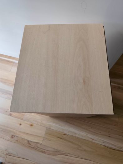 Bedside lockers