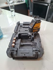 DeWalt laser level