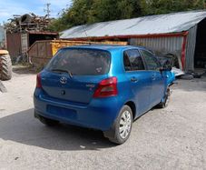 Breaking Toyota Yaris 2008 petrol