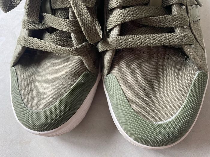 Women Canvas Trainers sneakers Adidas Honey Low Light Olive Green/White size UK 4