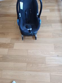noordi isofox car seat and base