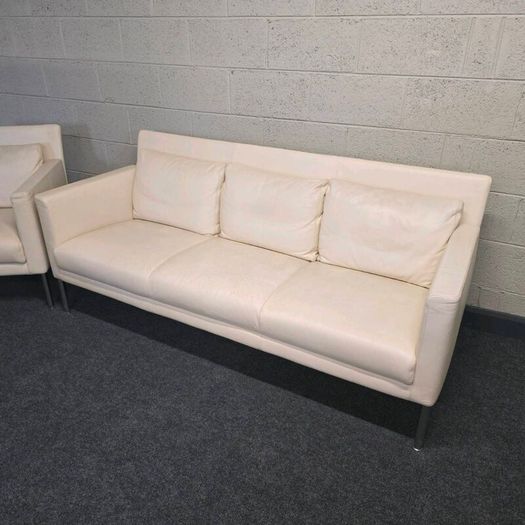 Walter knoll Jason suite in white