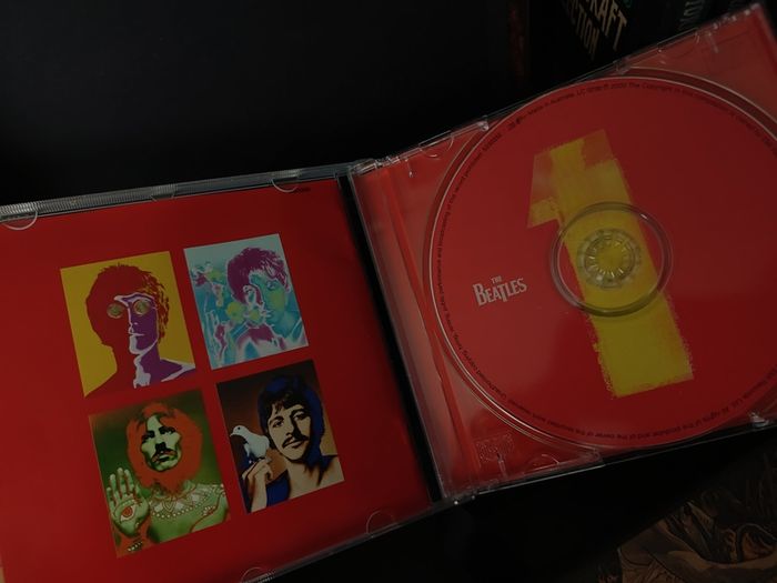 THE BEATLES 1's ! Greatest Hits ! Remastered Edition ! CD !