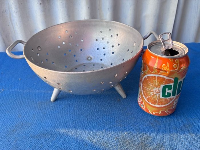 vintage Falconware footed sputnik atomic colander sieve