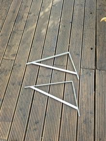 heavy-duty metal shelf brackets