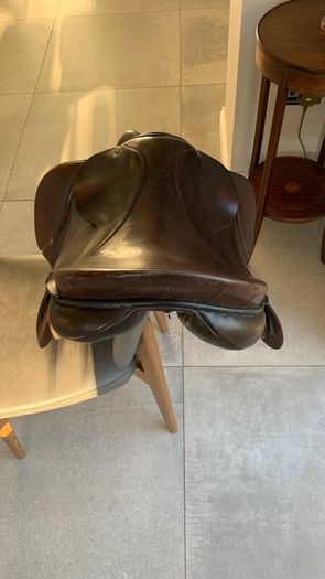 Saddle