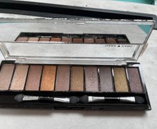 Hard Candy Eye Pallet