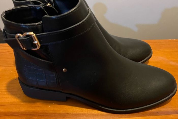Black Ankle boots size 6.5 / EU40