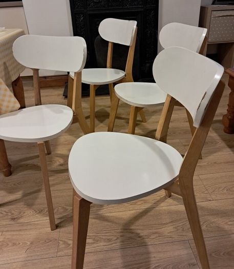 4 kitchen chairs in Cork near Ballinspittle.