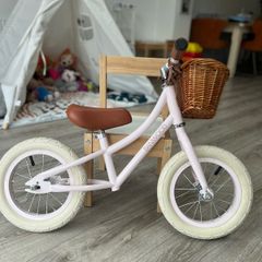 Banwood First Go balance bike
