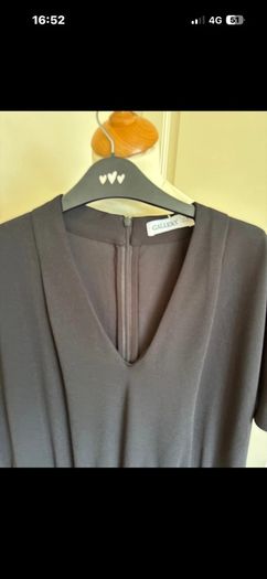 Gallery black jumpsuit w pockets size 16