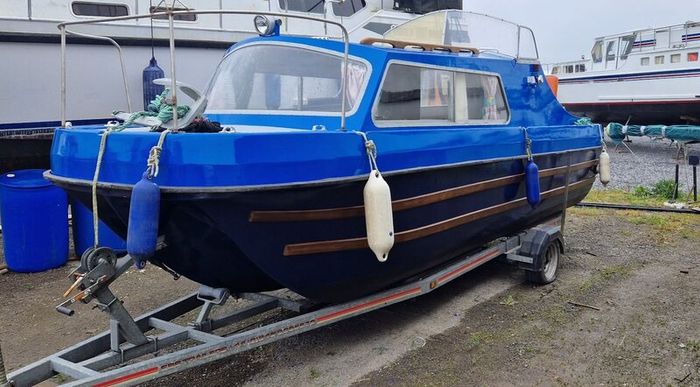 Dawncraft Dandy 19ft with trailer & Honda outboard