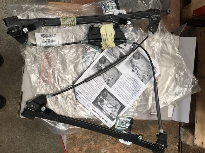 RH Window Regulator VW Golf 98/04