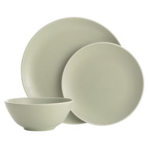 Brand new Dinner set 12 piece, microwave, dishwasher and freezer safe, includes 4 dinner plates, side plates and bowls