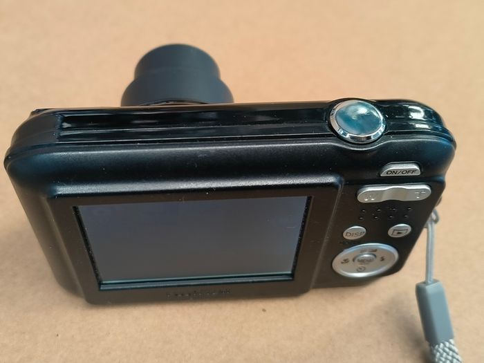 Fujifilm FinePix L55 Digital Camera - Black (12MP, 3x Optical Zoom) 2.4 inch LCD Screen