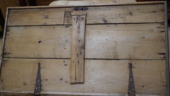 Victorian Pine Blanket Chest