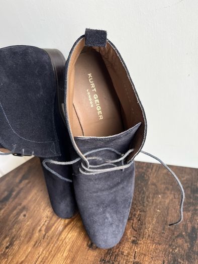 Kurt Geiger suede chukka boots uk7/eu41