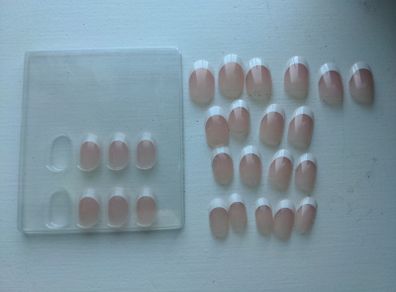 French manicure fake nails