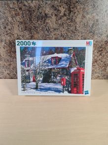 MB 2000 piece jigsaw christmas scene snow 2009